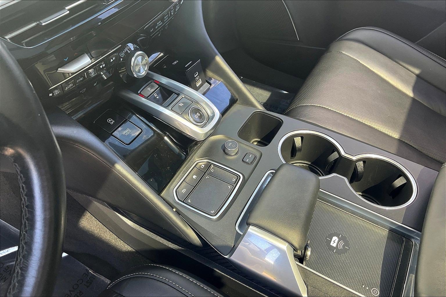 Used 2023 Acura MDX SH-AWD w/ Technology Package image 22