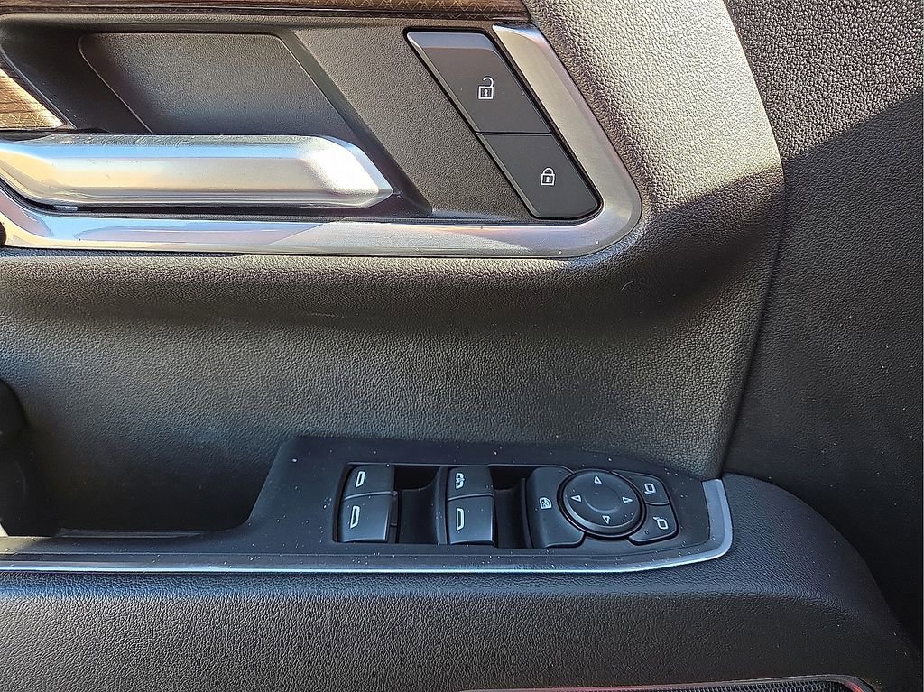 Used 2022 Chevrolet Silverado 1500 LT image 22