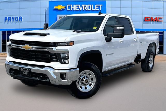 Used 2025 Chevrolet Silverado 2500 LT w/ Convenience Package image 3