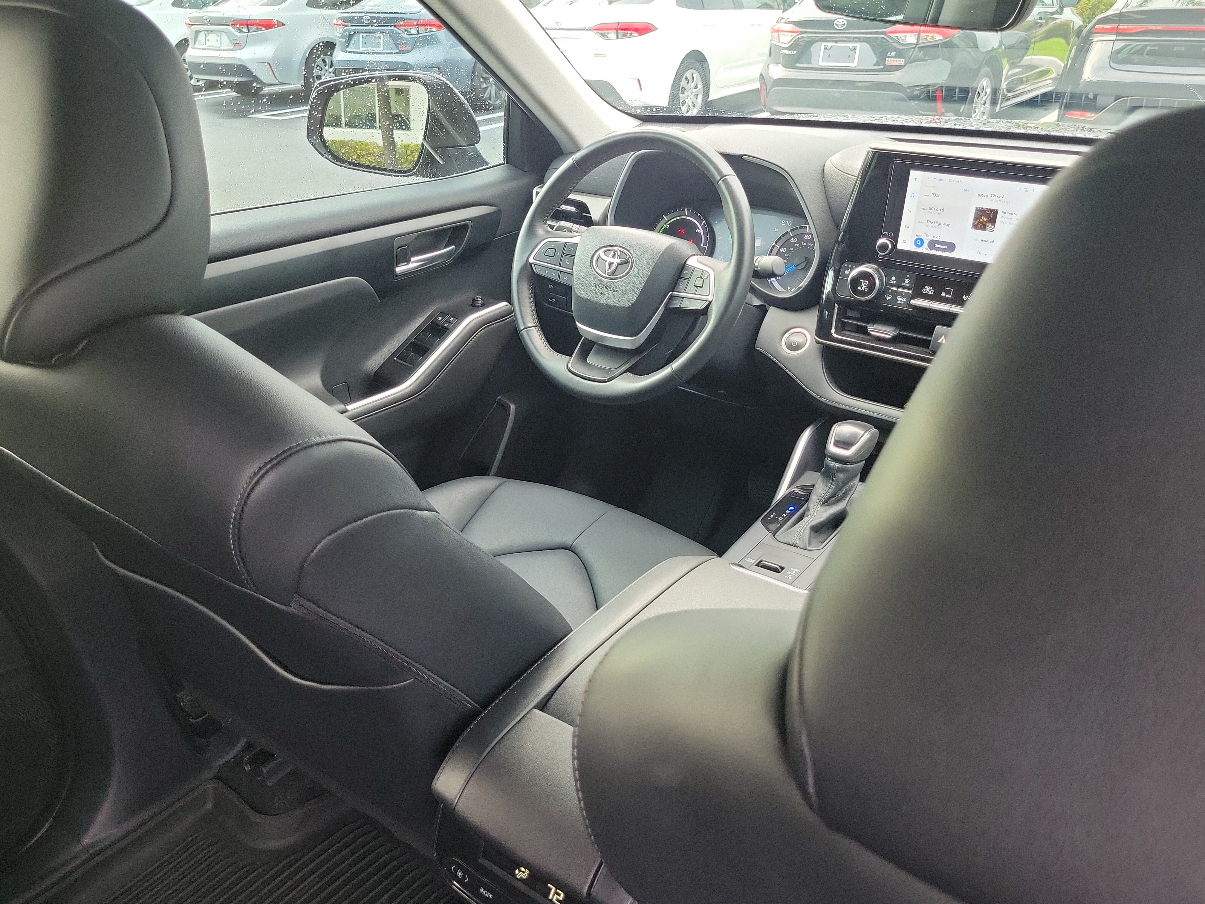Used 2026 Toyota Highlander XLE AWD/4WD image 14