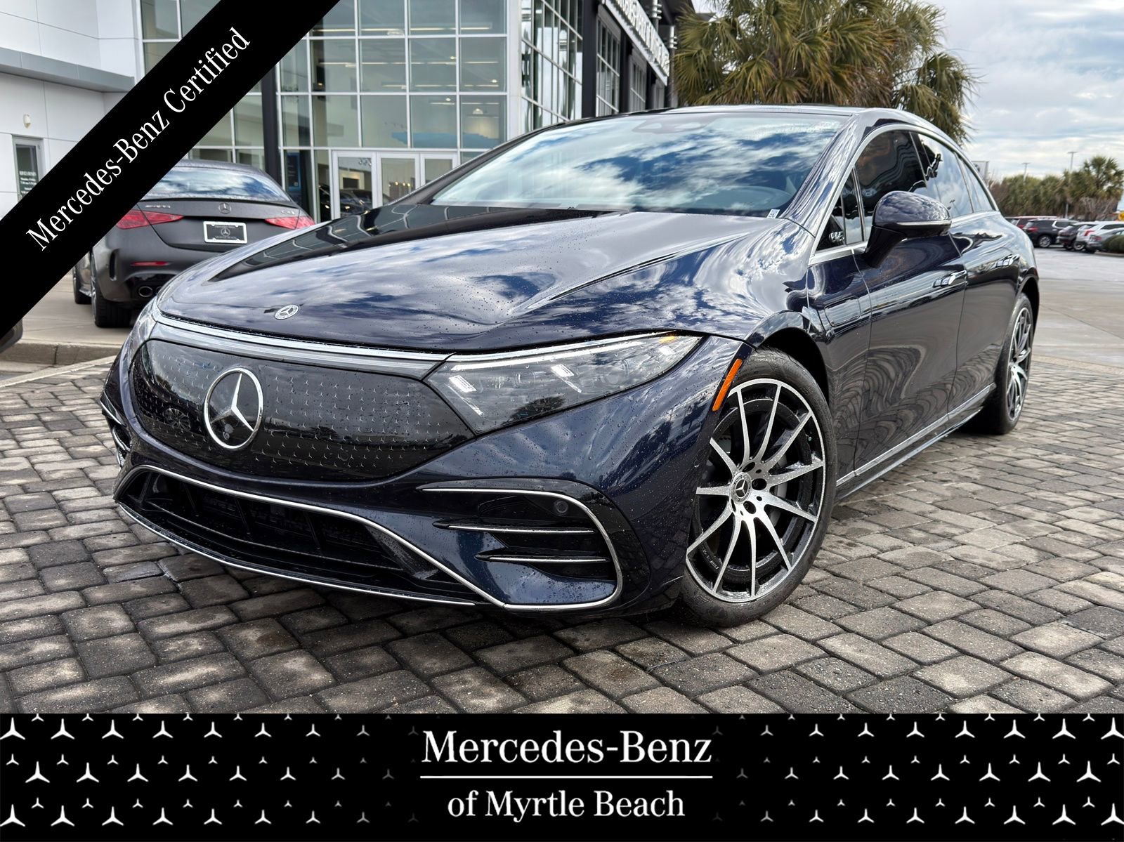 Used 2022 Mercedes-Benz EQS 580 580 image 1