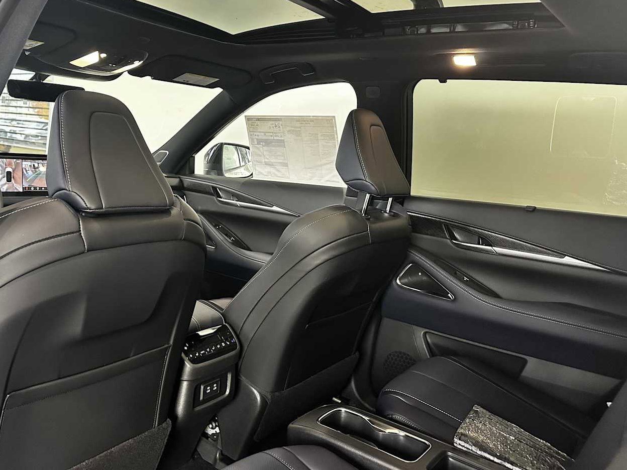 New 2026 INFINITI QX60 Sport image 14