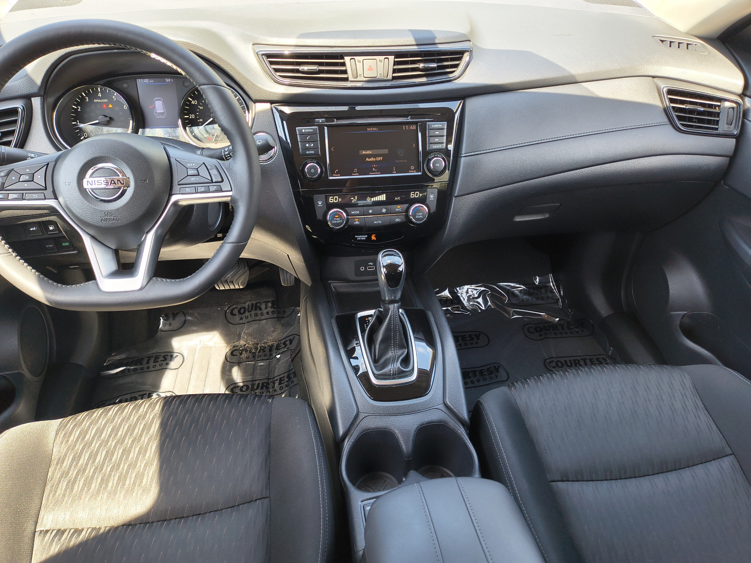 Used 2018 Nissan Rogue SV FWD image 15