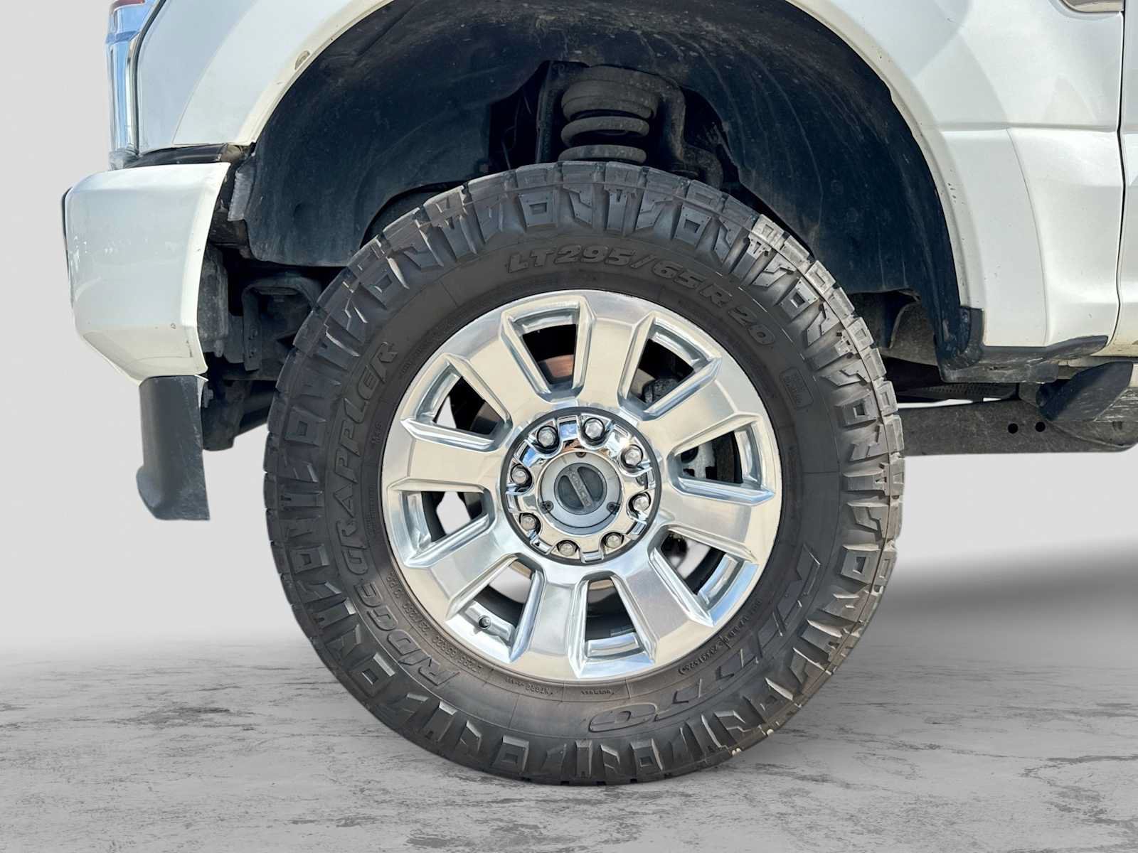 Used 2022 Ford F350 Platinum w/ FX4 Off-Road Package AWD/4WD image 13