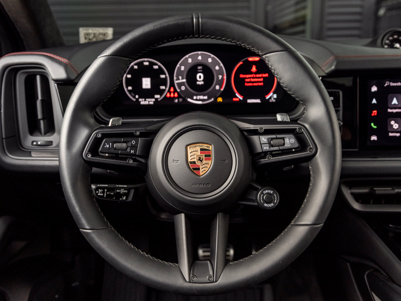 Certified 2025 Porsche Cayenne GTS AWD/4WD image 27