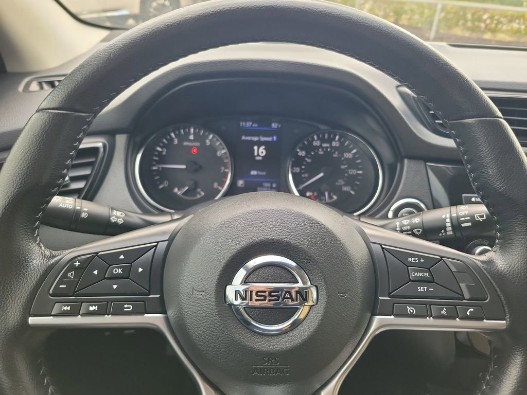 Certified 2022 Nissan Rogue Sport SV image 23