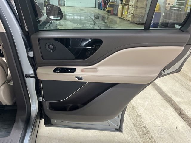 Used 2023 Lincoln Aviator Reserve w/ Elements Package Plus image 20