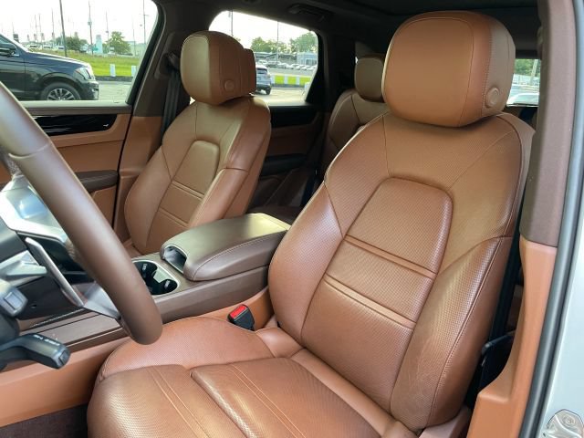 Used 2020 Porsche Cayenne S AWD/4WD image 30