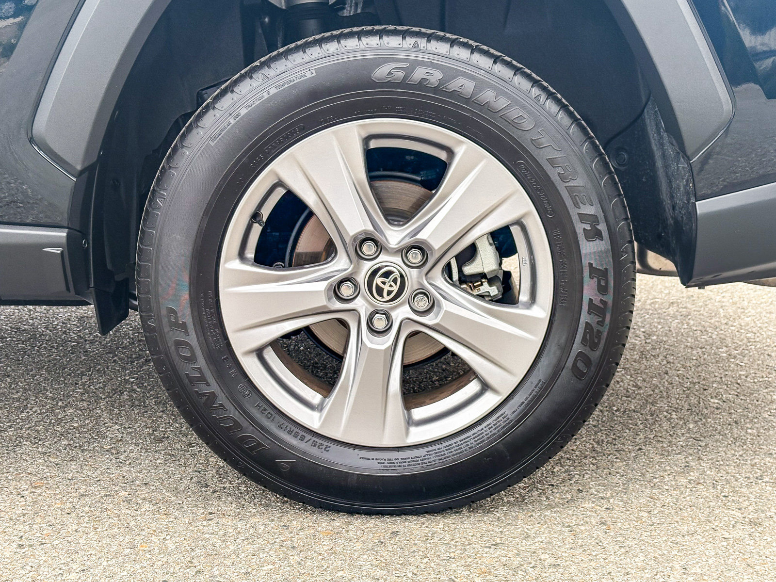 Certified 2025 Toyota RAV4 LE AWD/4WD image 10