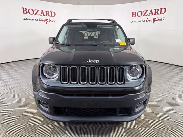 Used 2016 Jeep Renegade Sport w/ Power & Air Group FWD image 2