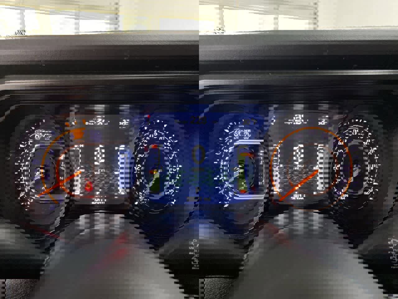 Used 2025 Jeep Wrangler Unlimited Rubicon image 28