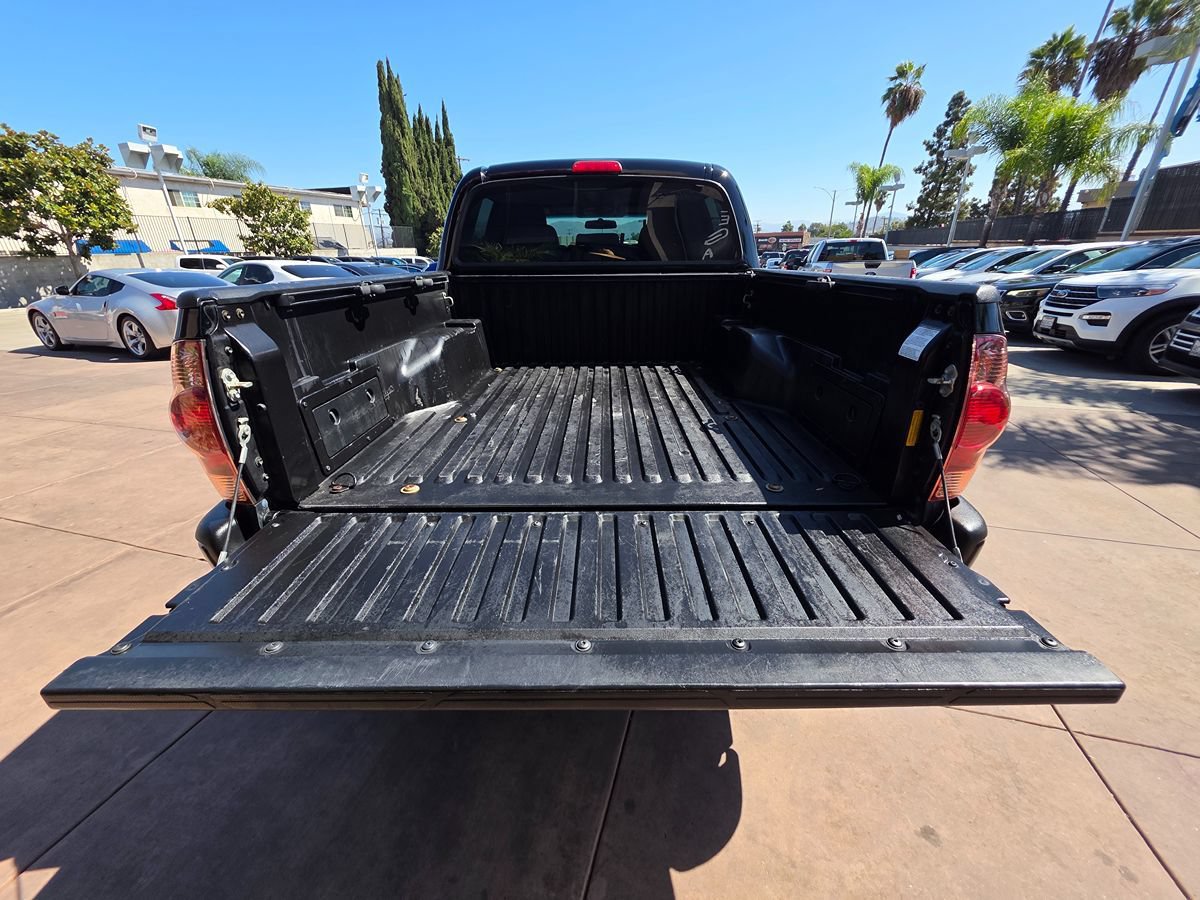 Used 2014 Toyota Tacoma 4x4 Double Cab image 18