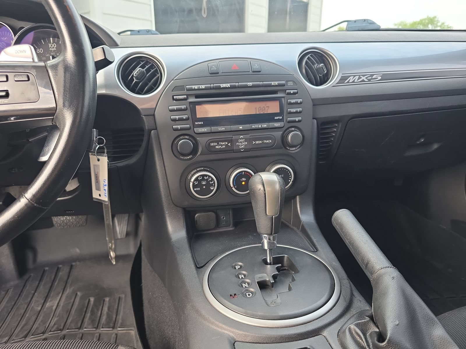 Used 2015 MAZDA MX-5 Miata Club RWD image 15