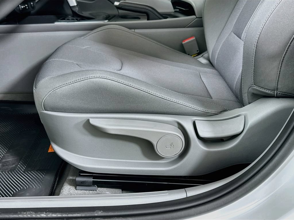 New 2026 Hyundai Elantra SE FWD image 19