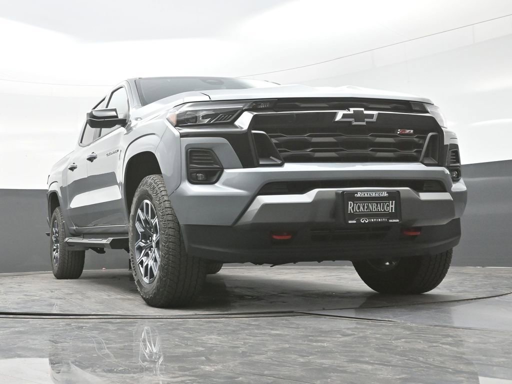 Used 2024 Chevrolet Colorado Z71 w/ Z71 Convenience Package 2 image 21