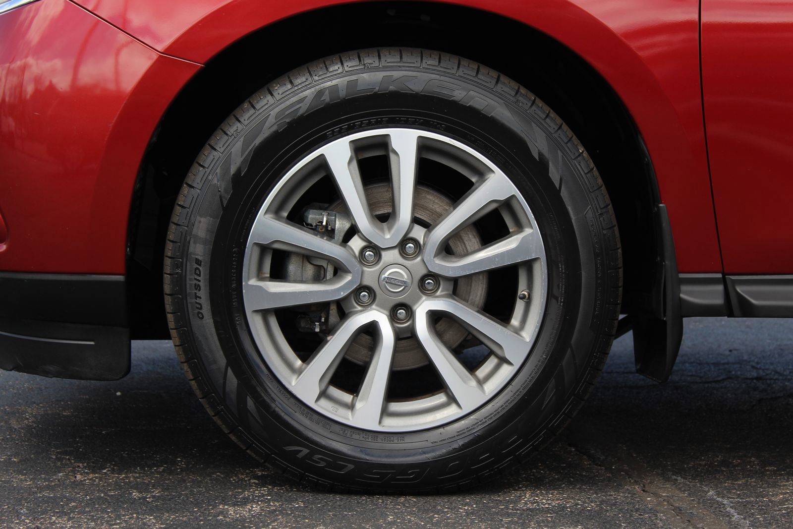 Used 2016 Nissan Pathfinder SV image 26