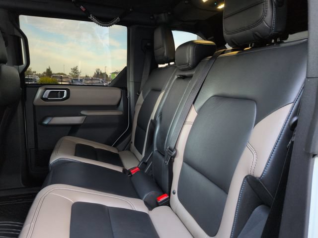 Used 2023 Ford Bronco Wildtrak AWD/4WD image 25
