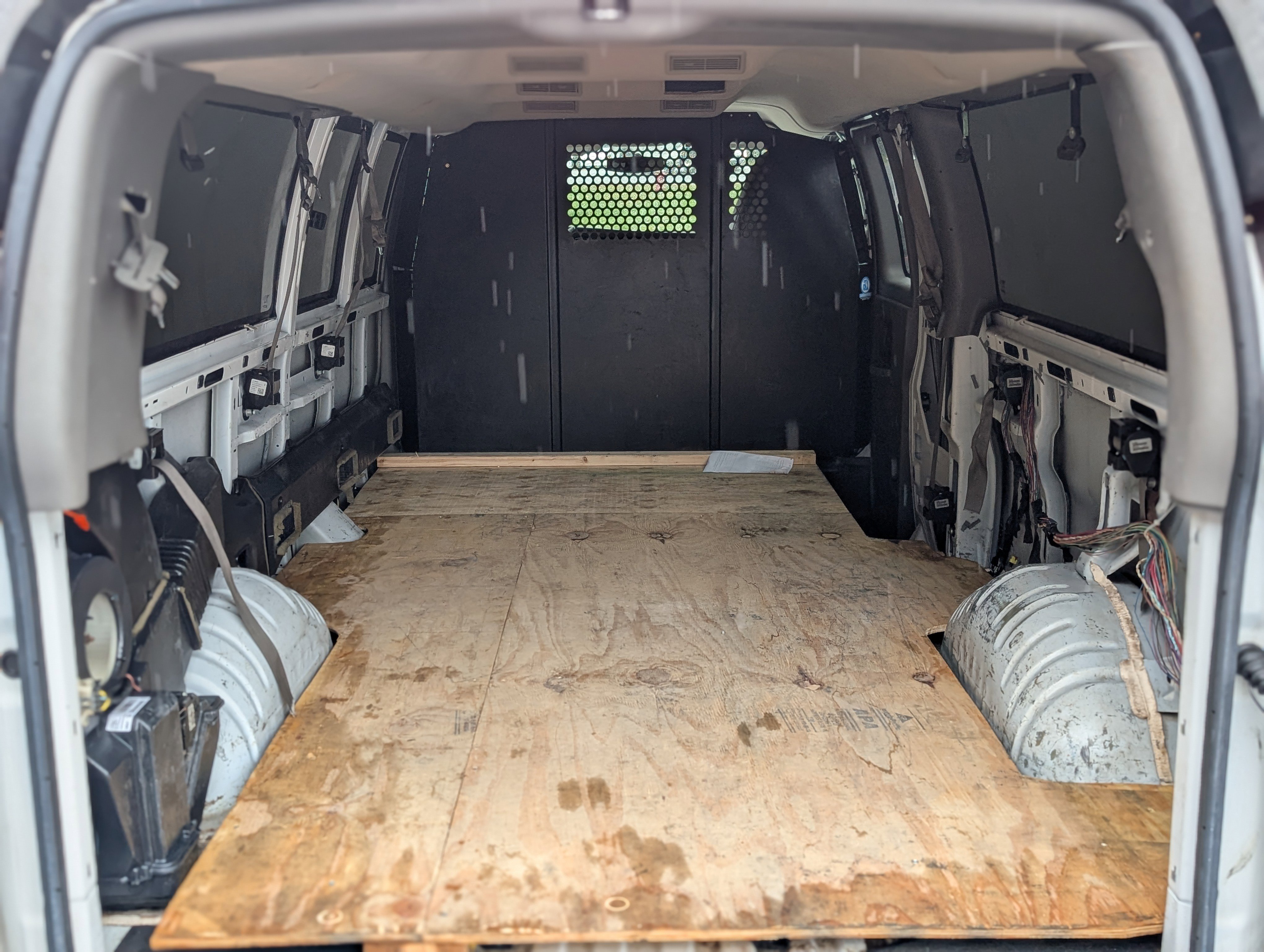 Used 2015 Chevrolet Express 3500 LT w/ LT Preferred Equipment Group image 30