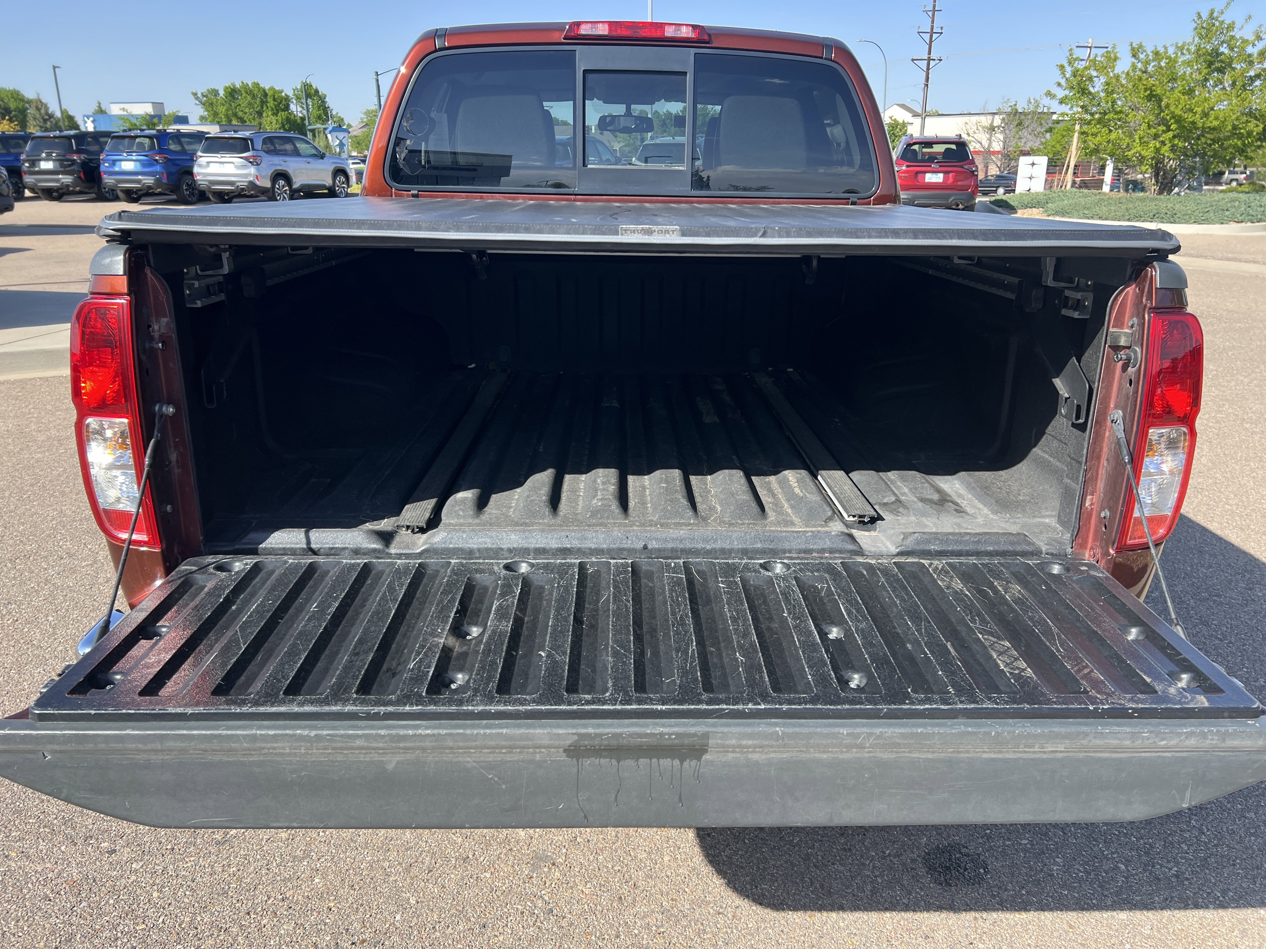 Used 2017 Nissan Frontier SV w/ SV Value Truck Package AWD/4WD image 20