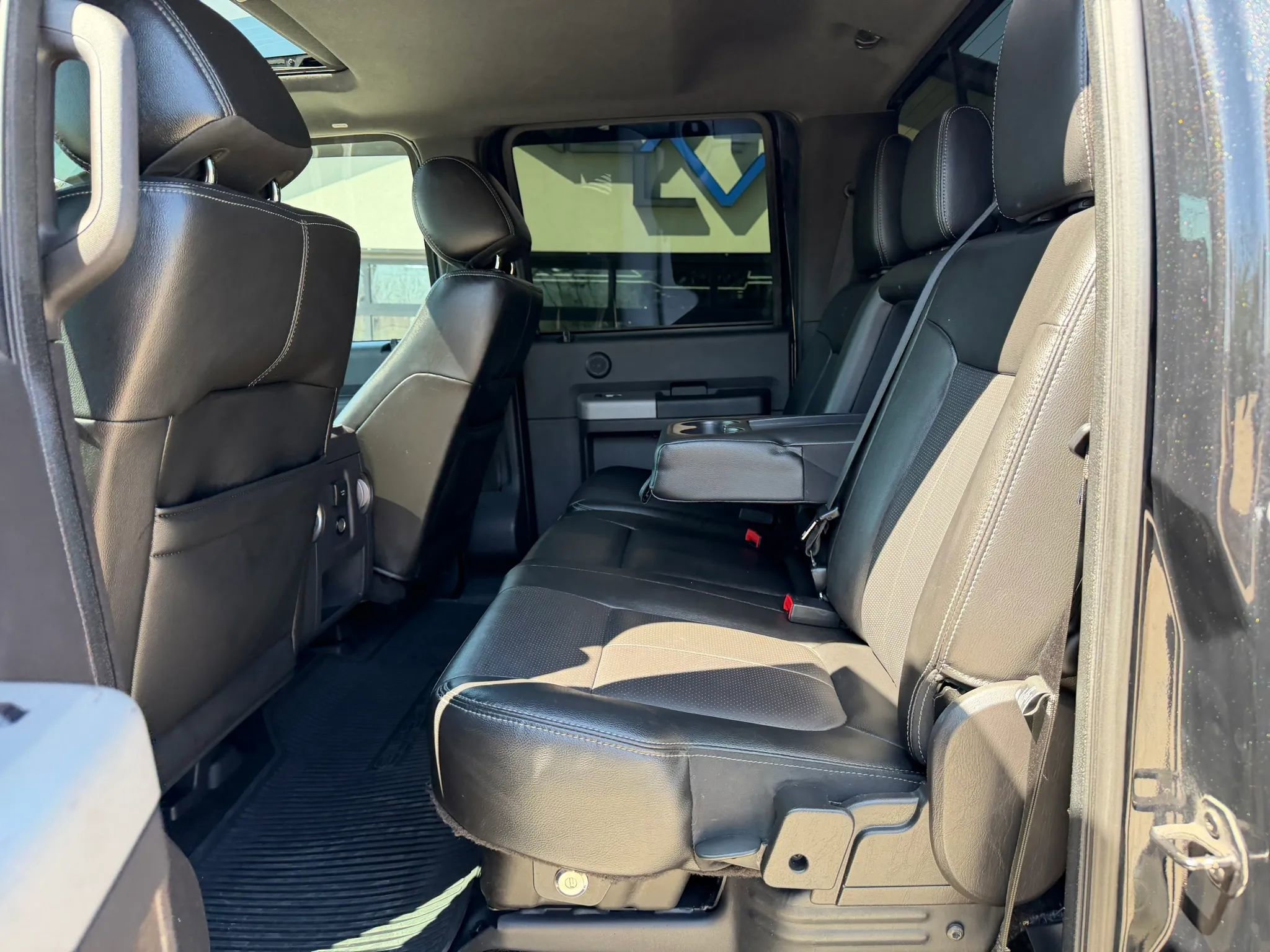 Used 2015 Ford F350 Lariat w/ Lariat Ultimate Package AWD/4WD image 39