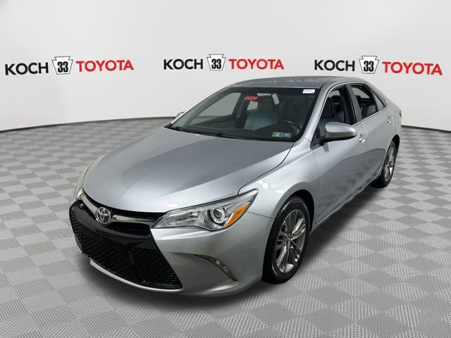Used 2016 Toyota Camry SE w/ Four Season Floor Mat Package image 3