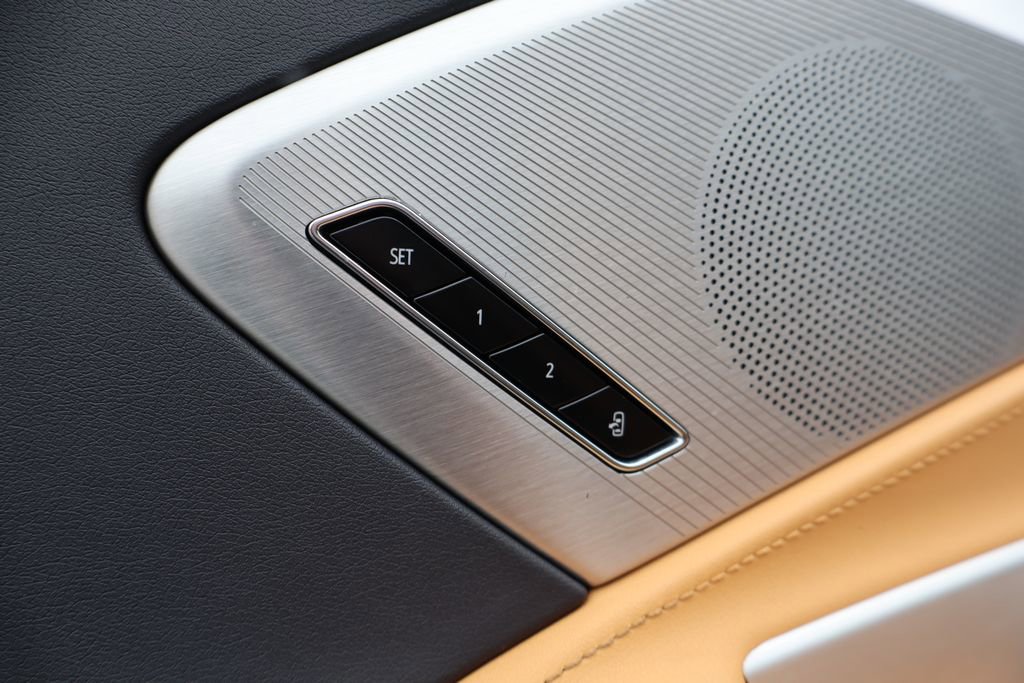 Used 2021 Chevrolet Corvette Stingray Preferred Cpe w/ Engine Appearance Package image 13