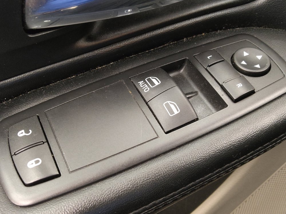 Used 2016 Dodge Grand Caravan SE w/ Quick Order Package 29E SE FWD image 27