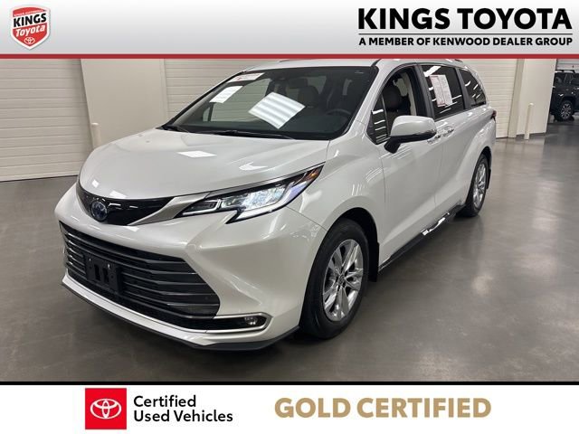 Certified 2023 Toyota Sienna Limited AWD/4WD image 4