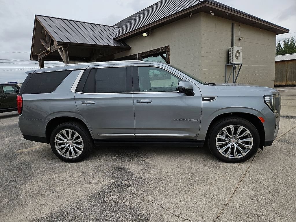 Used 2023 GMC Yukon Denali AWD/4WD image 9