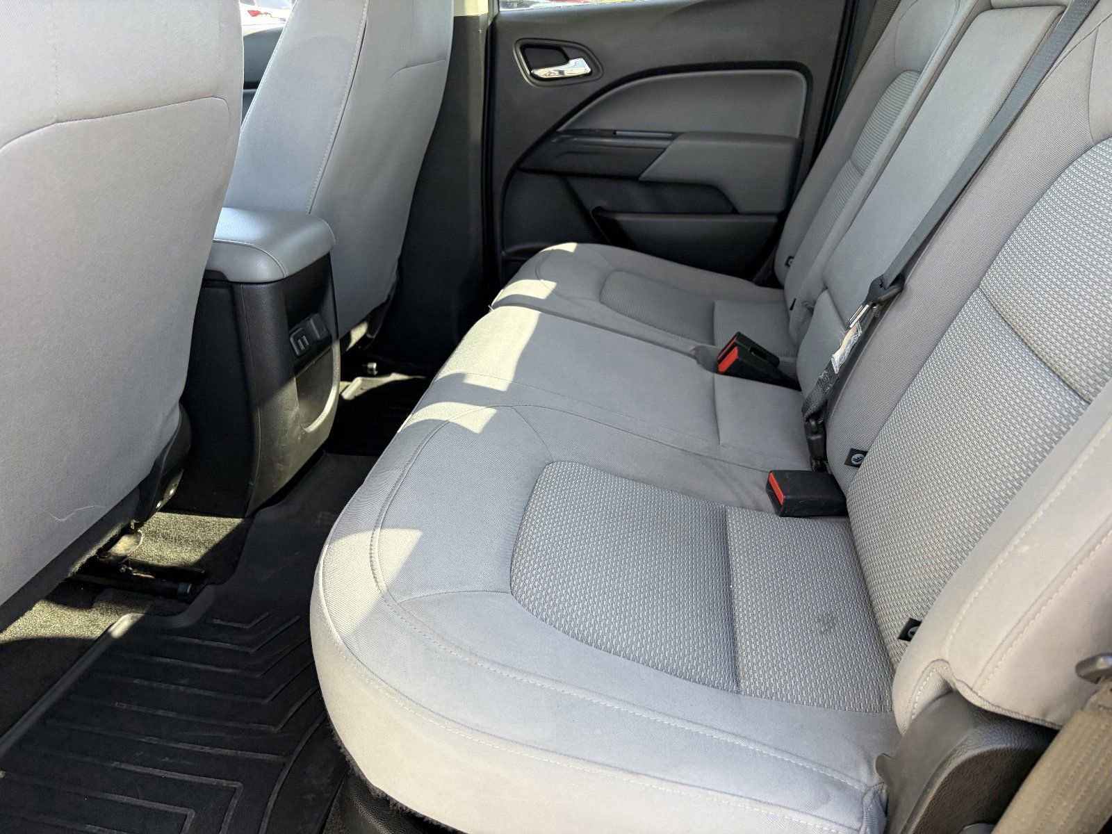 Used 2018 Chevrolet Colorado LT w/ LT Convenience Package AWD/4WD image 18