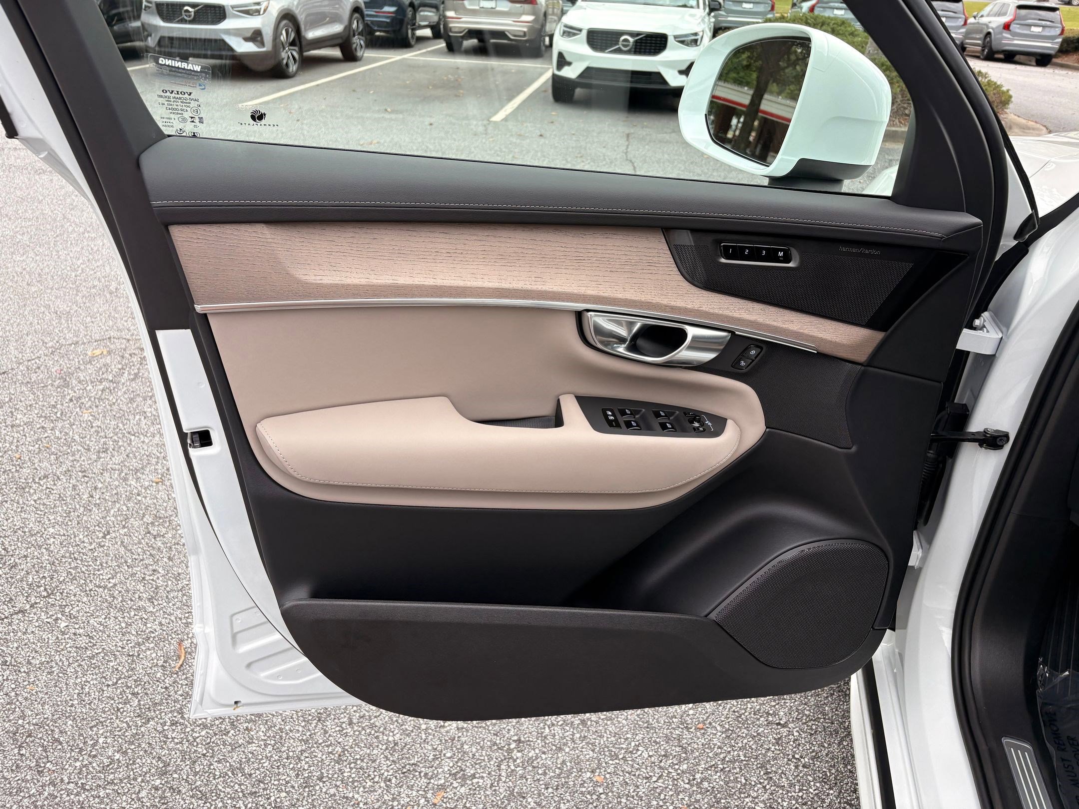 New 2026 Volvo XC90 B6 Plus w/ Protection Package image 12