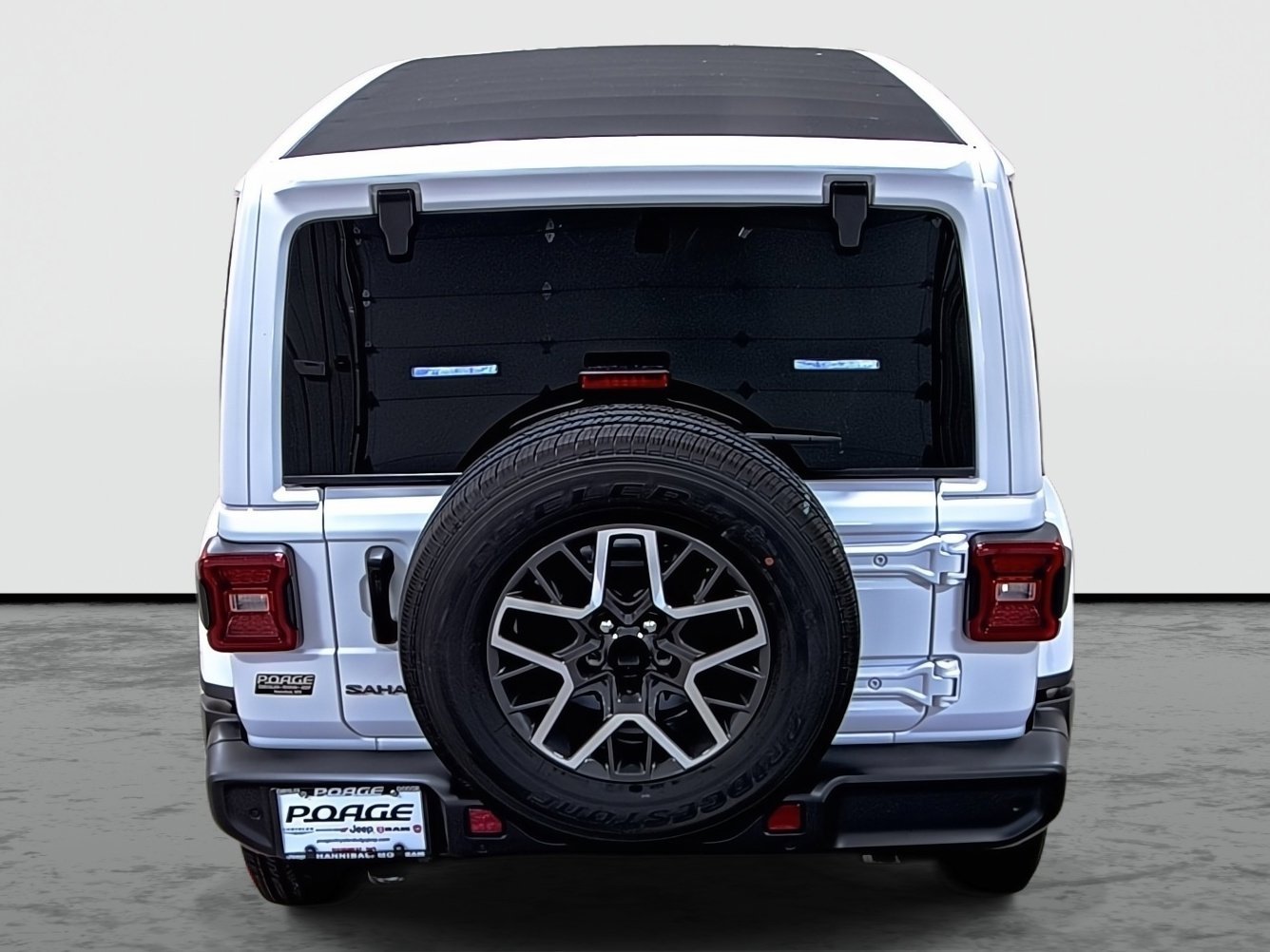New 2025 Jeep Wrangler Sahara image 3