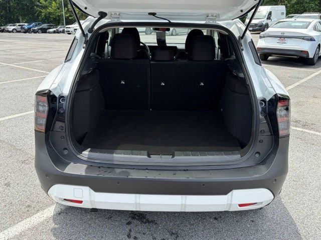 Certified 2025 Nissan Kicks SV AWD/4WD image 7