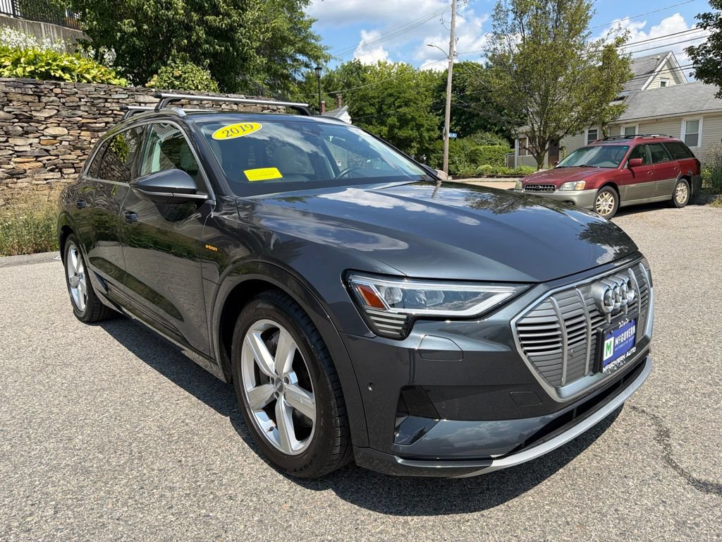 Used 2019 Audi e-tron Premium Plus w/ Cold Weather Package AWD/4WD image 8