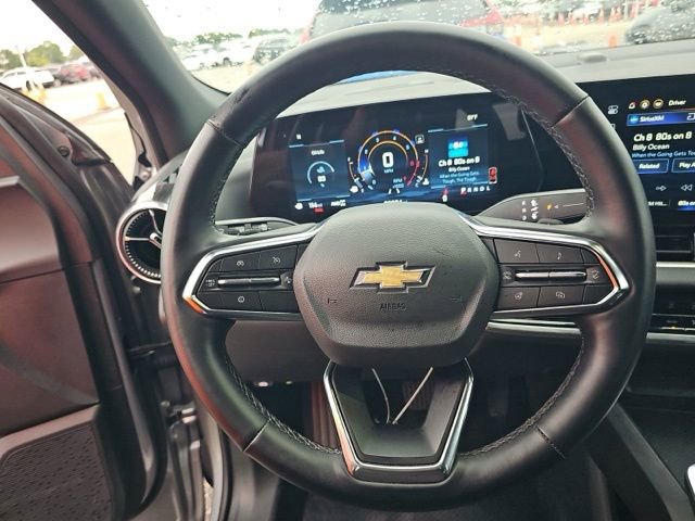 Used 2025 Chevrolet Equinox LT AWD/4WD image 25
