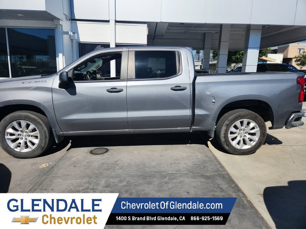 Used 2022 Chevrolet Silverado 1500 Custom RWD image 2