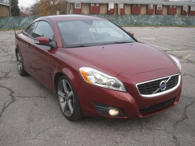 Used 2011 Volvo C70 T5 image 3