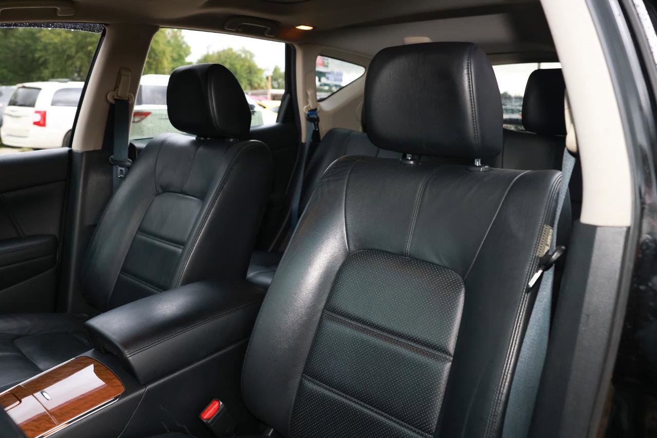 Used 2012 Nissan Murano LE w/ Platinum Pkg FWD image 6