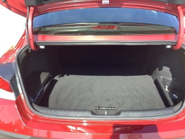 Used 2025 Hyundai Elantra Sport w/ Cargo Package FWD image 20