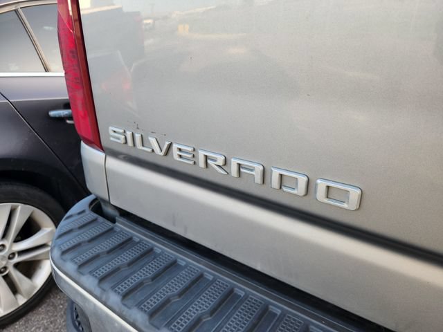Used 2024 Chevrolet Silverado 2500 W/T w/ WT Convenience Package RWD image 9