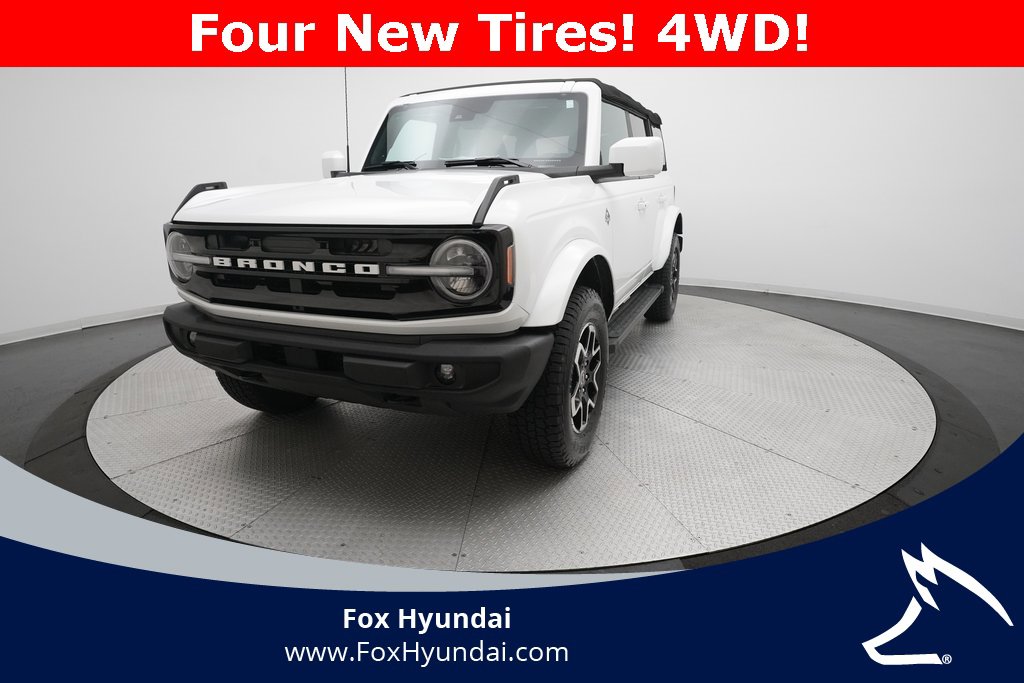 Used 2022 Ford Bronco Outer Banks image 32