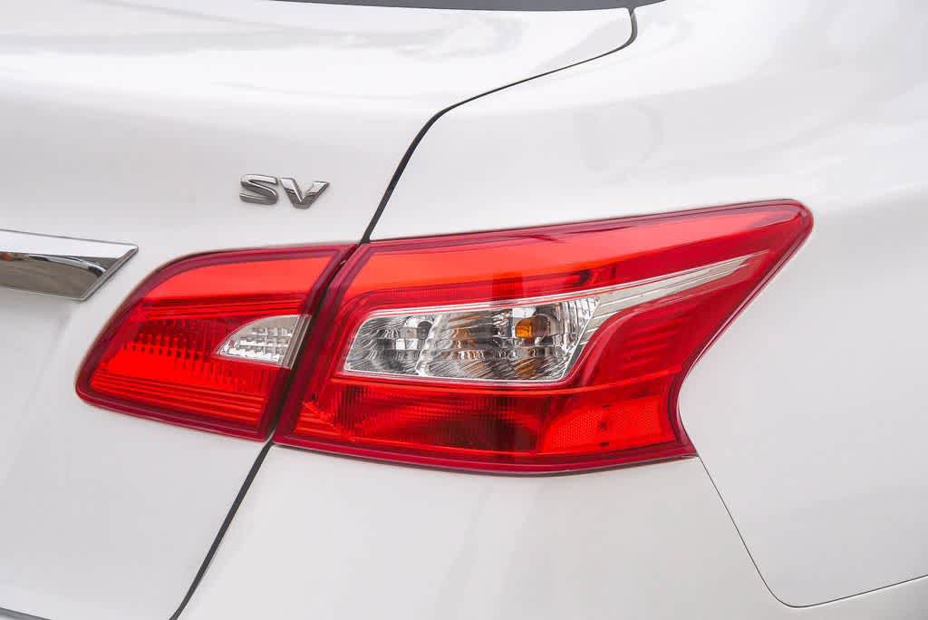 Used 2016 Nissan Sentra SV FWD image 10