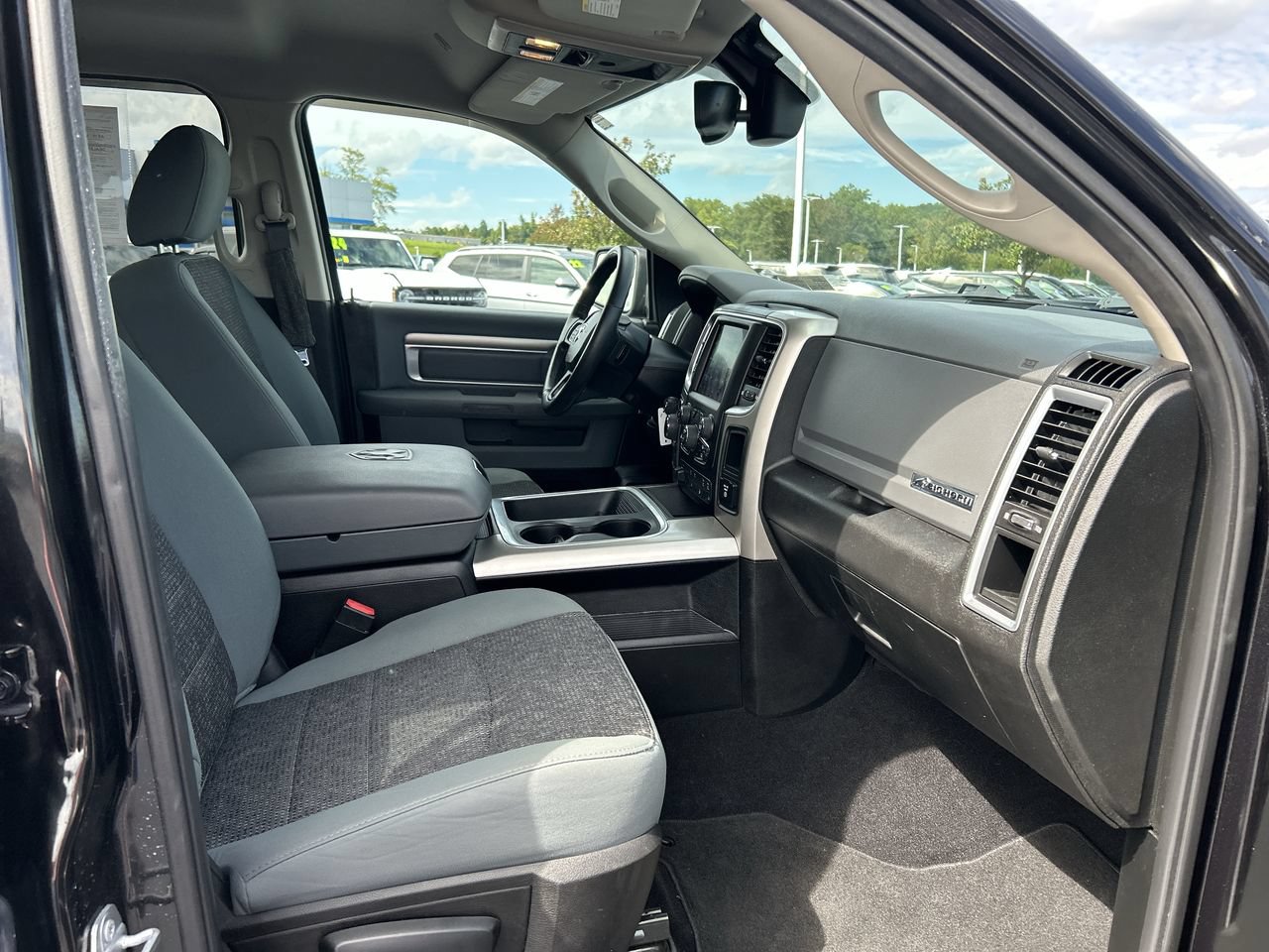 Used 2019 RAM 1500 Big Horn AWD/4WD image 15