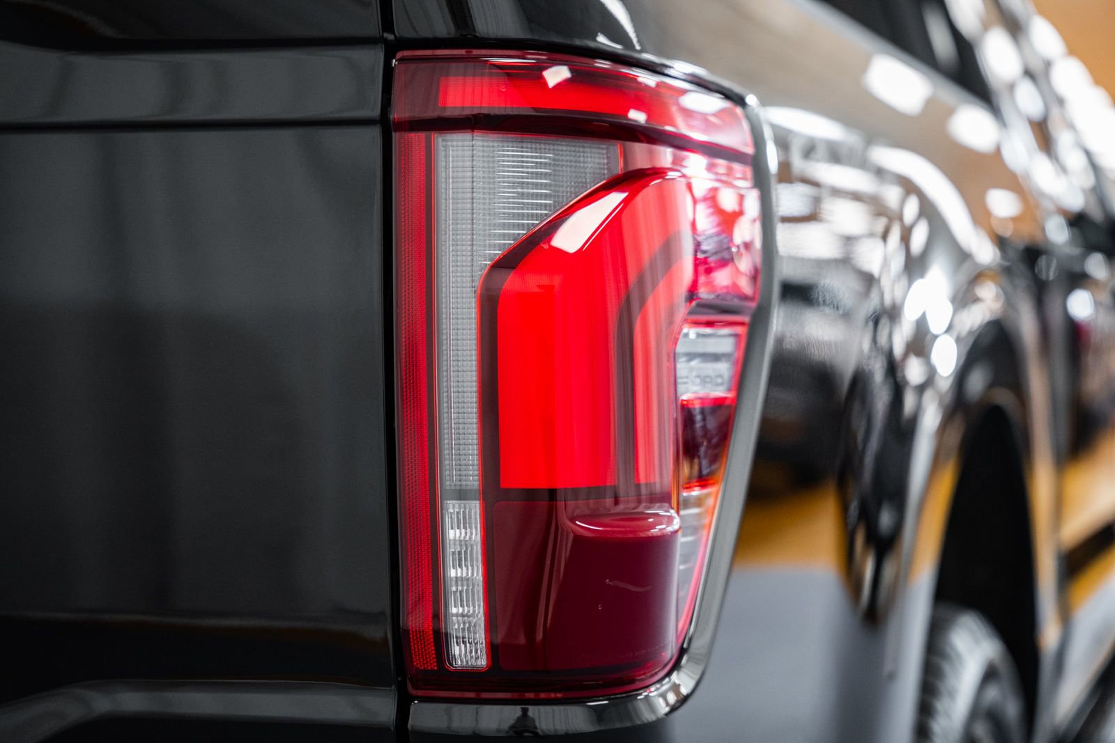 Certified 2025 Ford F150 Lariat w/ Equipment Group 502A High image 21