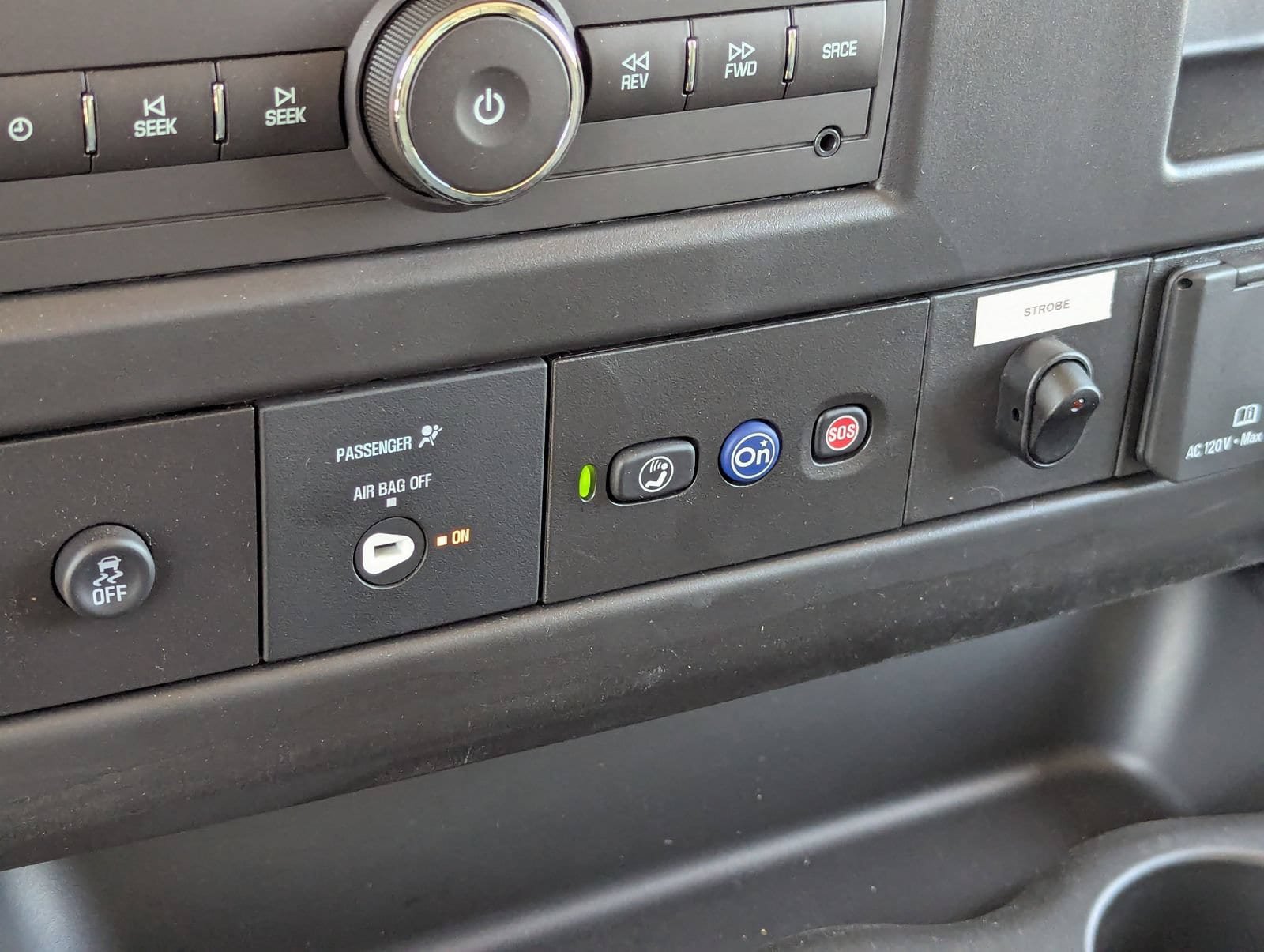 New 2025 GMC Savana 3500 w/ Power Convenience Package RWD image 27