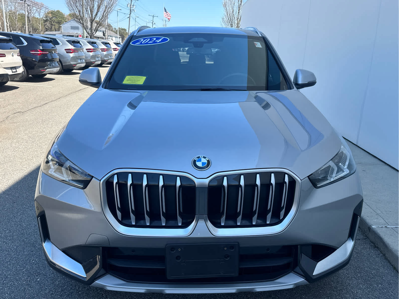 Used 2024 BMW X1 xDrive28i w/ Convenience Package AWD/4WD image 3
