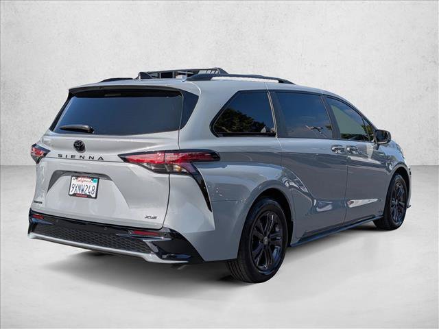 Used 2026 Toyota Sienna XSE AWD/4WD image 5