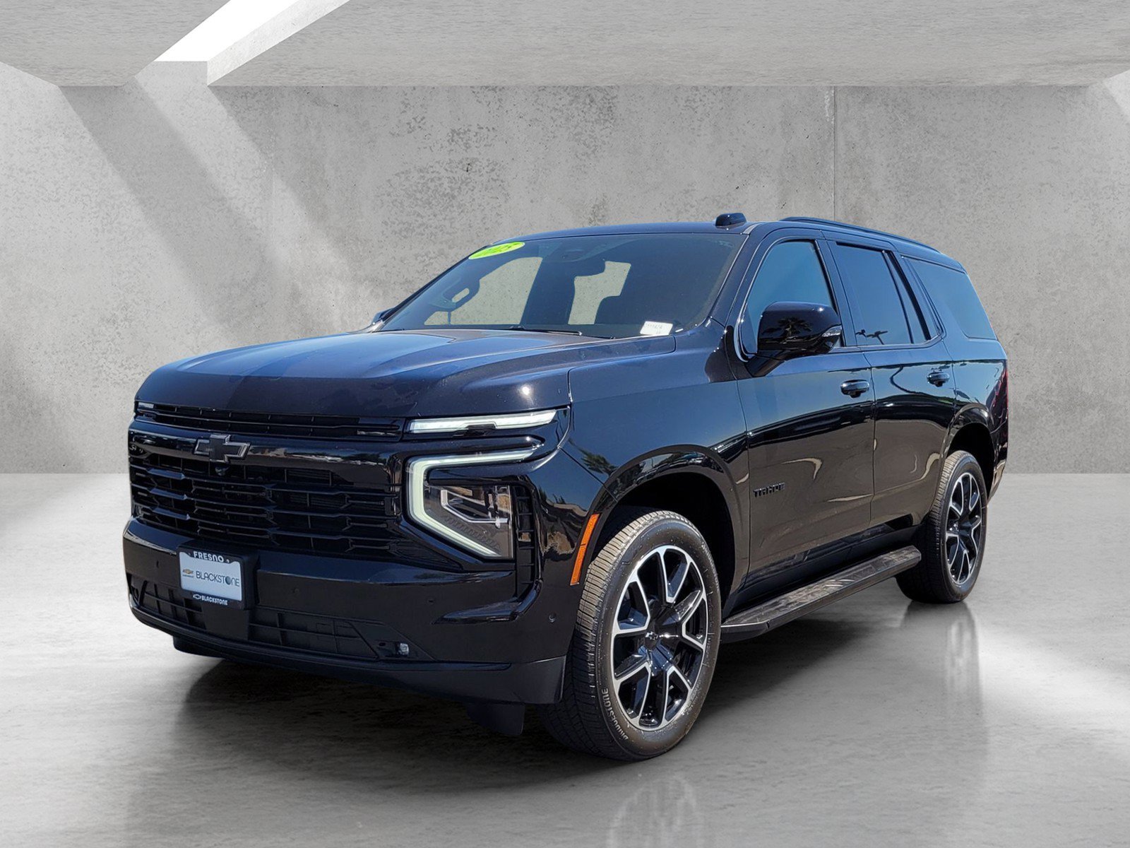 Used 2025 Chevrolet Tahoe RST w/ Comfort Package AWD/4WD image 9