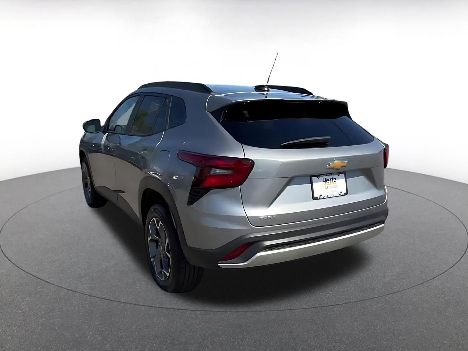 Used 2025 Chevrolet Trax LT image 15