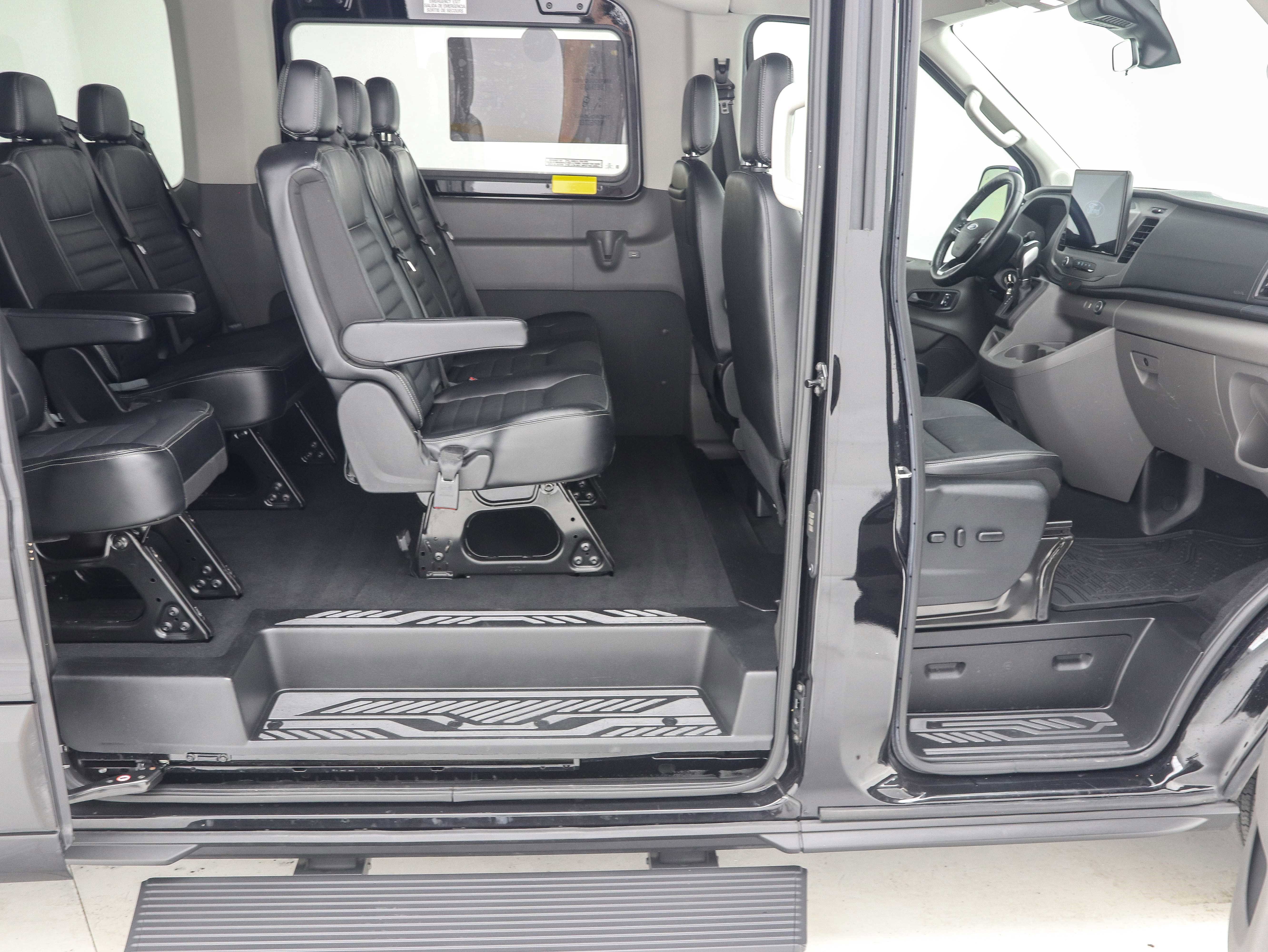 Used 2022 Ford Transit 350 XLT image 13